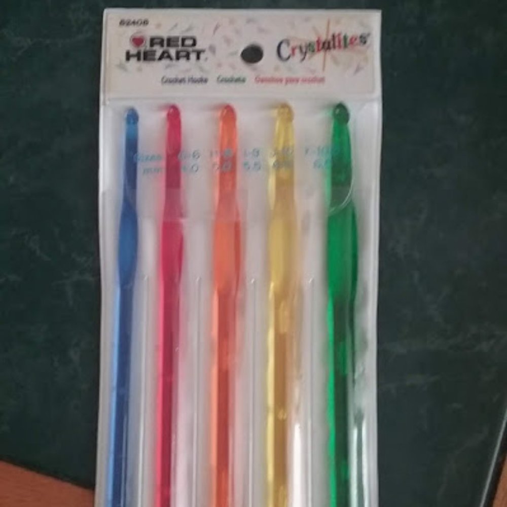 red heart crochet hooks